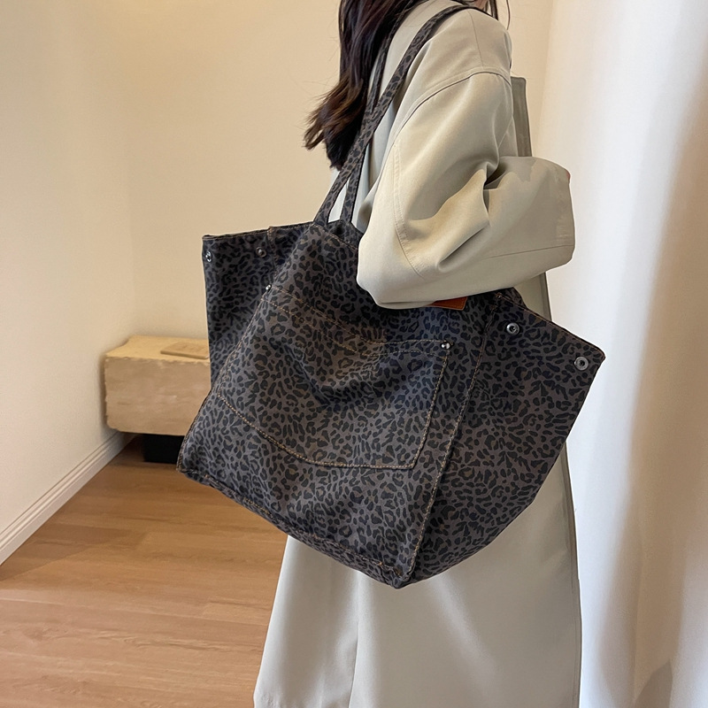 Women Bags For Work - กระเป๋าถือลายเสือดาว กระเป๋าสะพายไหล่ผ้าแคนวาสสไตล์วินเทจ กระเป๋าถือแฟชั่นความจุใหญ่สำหรับใช้ในโรงเรียน ที่ทำงาน และช้อปปิ้ง