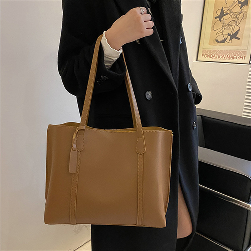 กระเป๋าโท้ทหนังเทียมสีดำคลาสสิ - Women Bags Aldo บทวิจารณ์และราคา