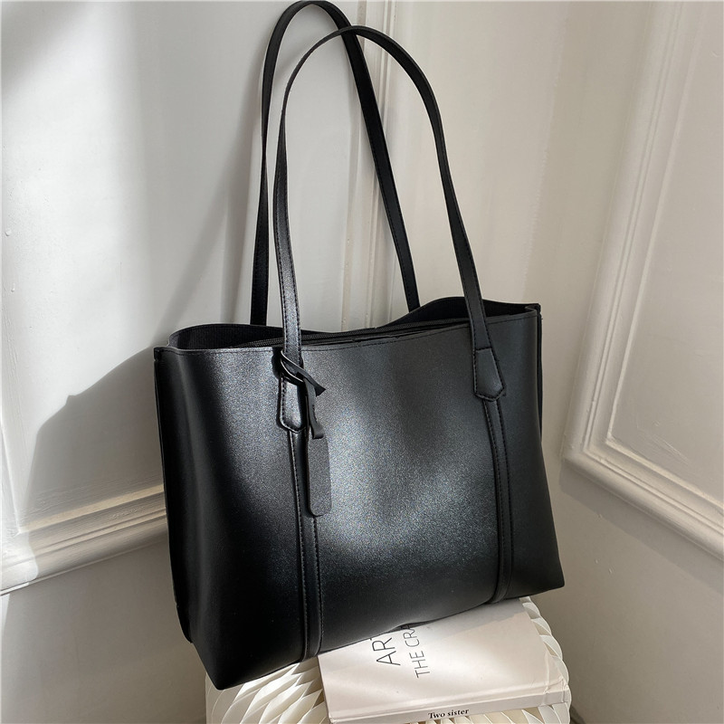 กระเป๋าโท้ทหนังเทียมสีดำคลาสสิ - Women Bags Aldo บทวิจารณ์และราคา