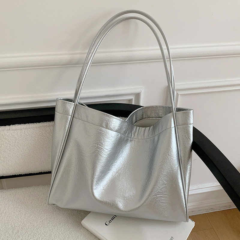 กระเป๋าโท้ทขนาดใหญ่สไตล์ลำลองส - Women Bags Aldo บทวิจารณ์และราคา