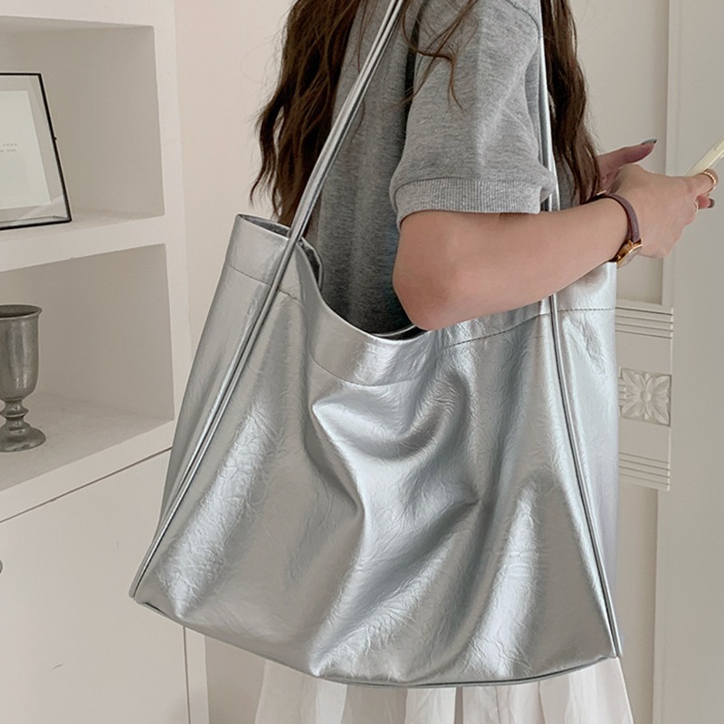 กระเป๋าโท้ทขนาดใหญ่สไตล์ลำลองส - Women Bags Aldo บทวิจารณ์และราคา