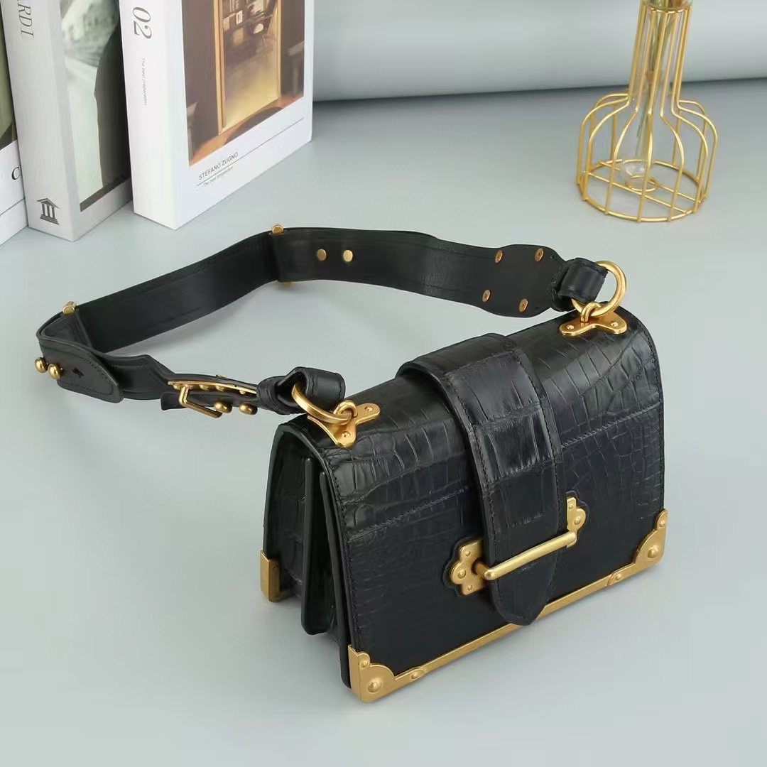 กระเป๋าสะพายข้างผู้หญิงหนังจระ - Women Bags Golden บทวิจารณ์และราคา