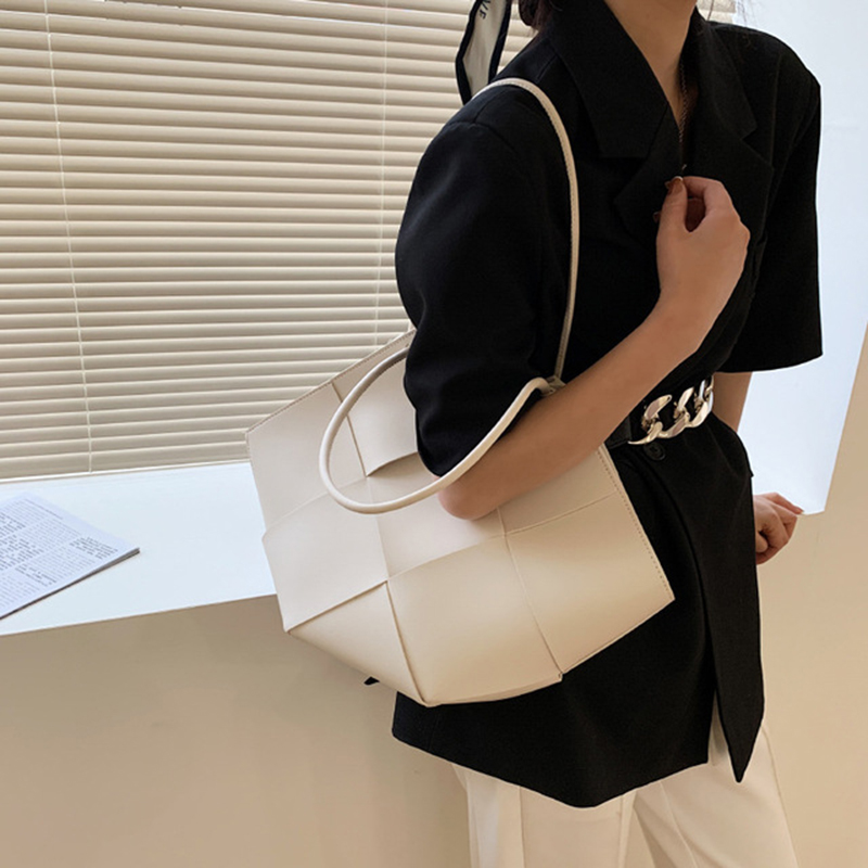 หรูหราขนาดใหญ่ Tote กระเป๋าผู้ - Women Bags Aldo บทวิจารณ์และราคา