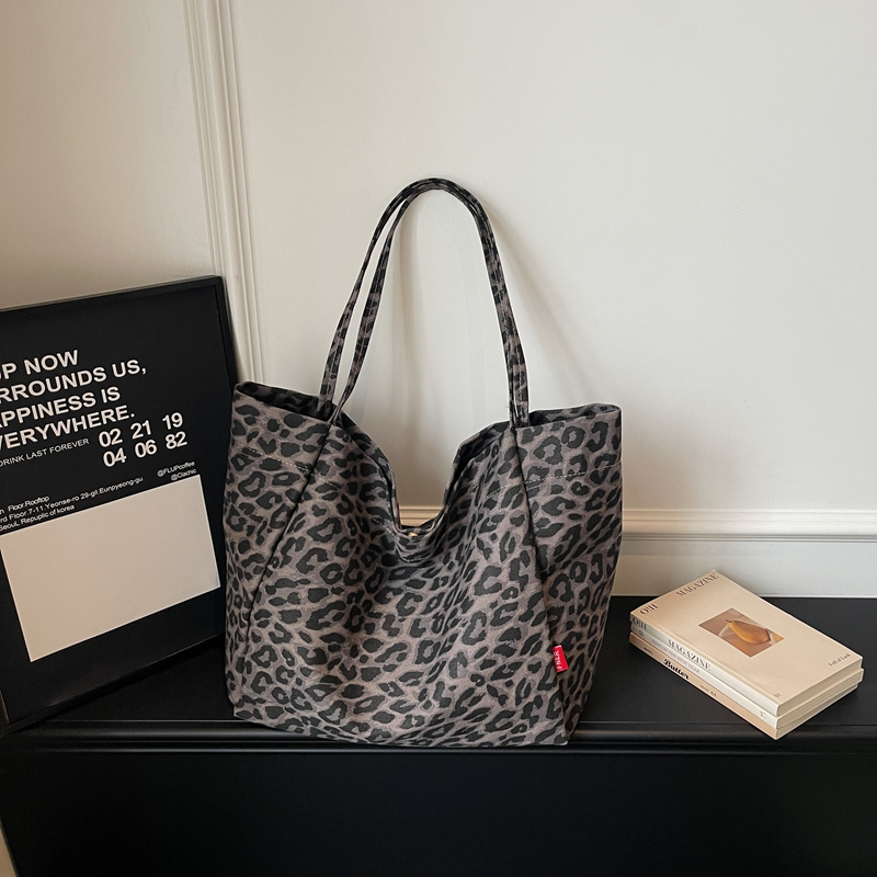 กระเป๋าแฟชั่นลายเสือดาวขนาดใหญ - Women'S Work Bags Tote บทวิจารณ์และราคา