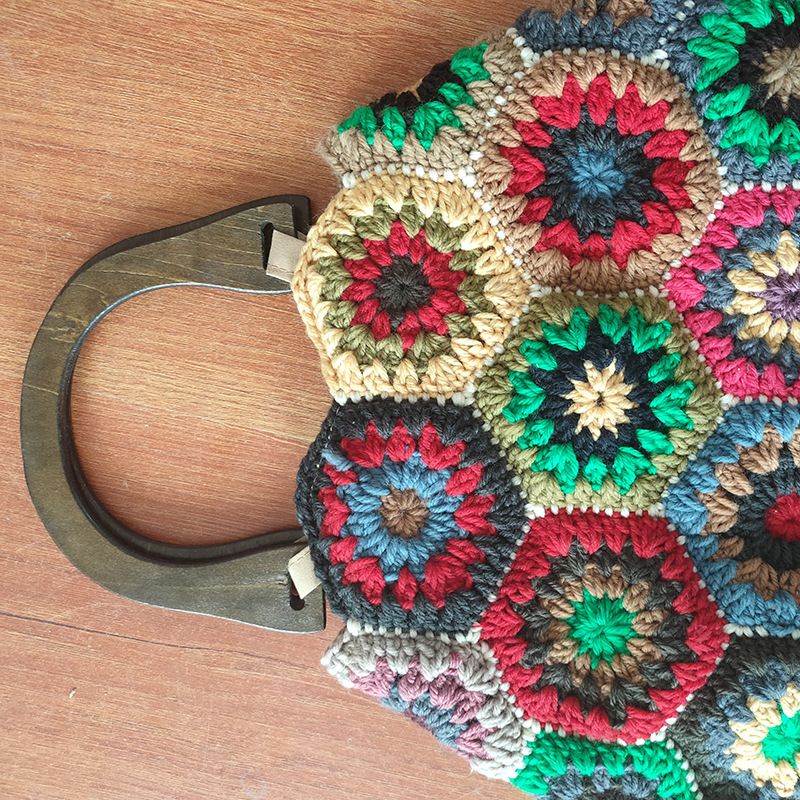 กระเป๋าถือโครเชต์ลาย Granny Sq - Women Bags Aldo บทวิจารณ์และราคา